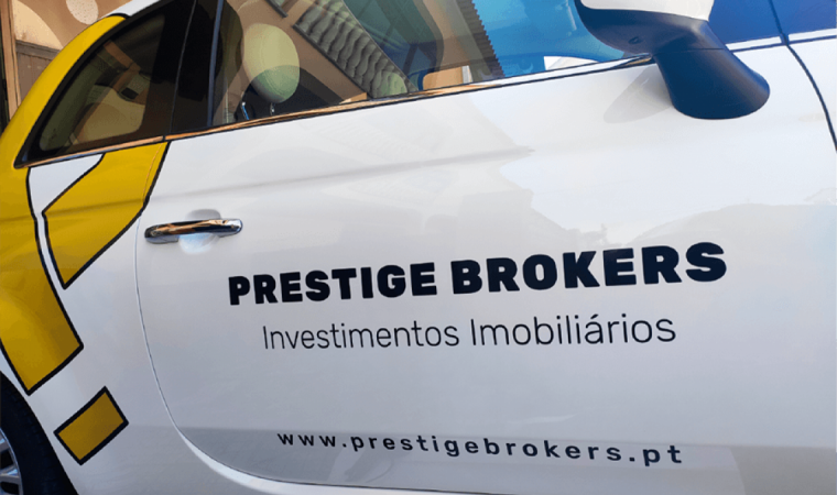 Decoração de viatura prestige brokers