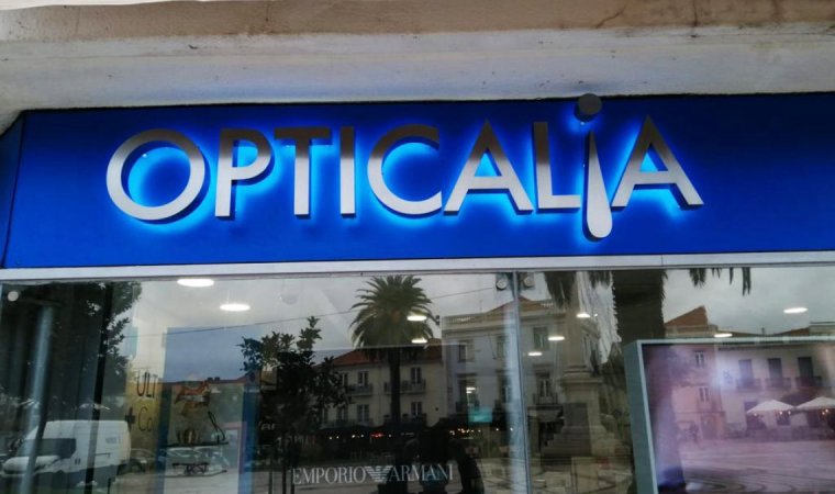 Decoração Montra - Opticalia e Centro Ótico Visage 