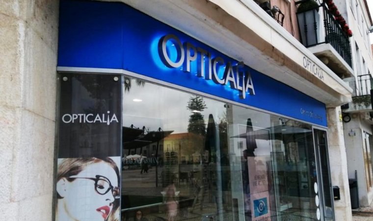 Decoração Montra - Opticalia e Centro Ótico Visage 