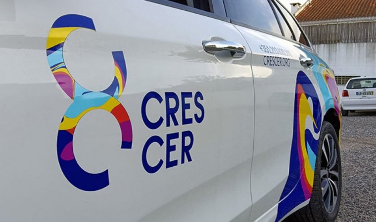 Carro Crescer com decoração parcial