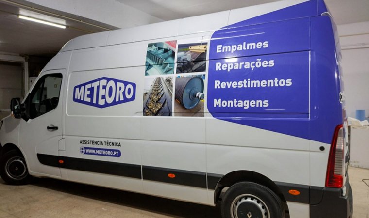 Carrinha Meteoro com pormenor de decoração