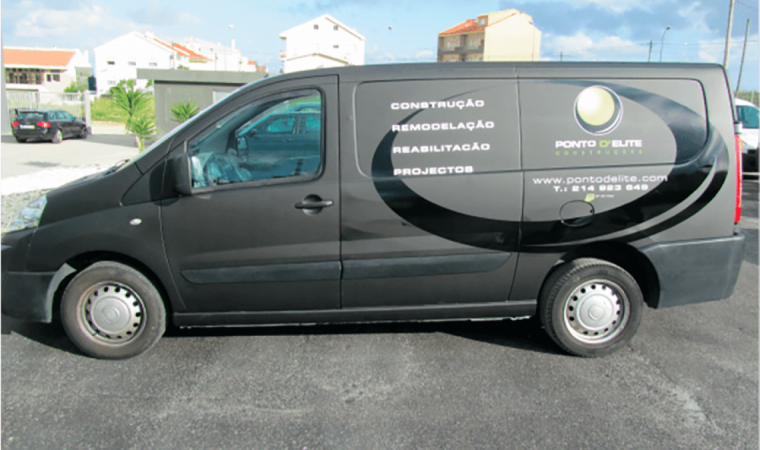 Viatura do ponto delite decorada com vinil autocolante profissional para viaturas